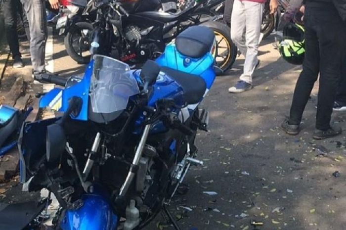 Dua Suzuki GSX-R150 adu banteng di ICE BSD, Tangerang, Banten