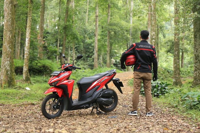 Liburan ke gunung naik motor matic itu asyik banget sob