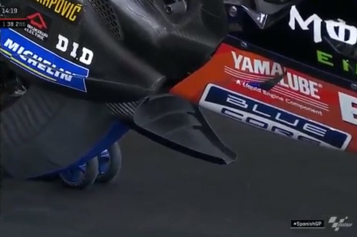 Yamaha akhirnya memakai spoiler swingarm di M1 milik Valentino Rossi