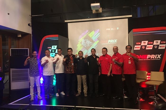 Resmi, gelaran Oneprix 