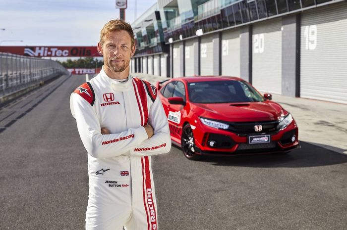 Legenda F1, Jenson Button mencoba Civic Type R terbaru di ajang Type R Challenge (10/5/2019).