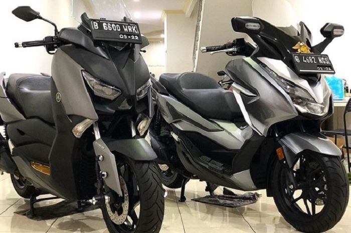 Yamaha XMAX dan Honda Forza seken