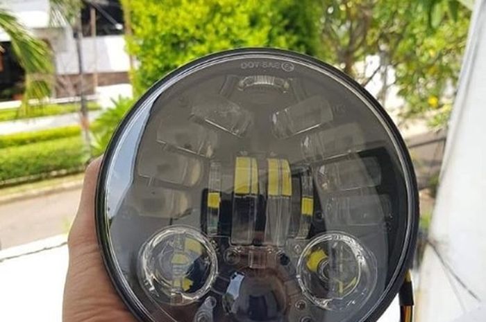 lampu 'Daymaker' sedang tren di kalangan motor custom