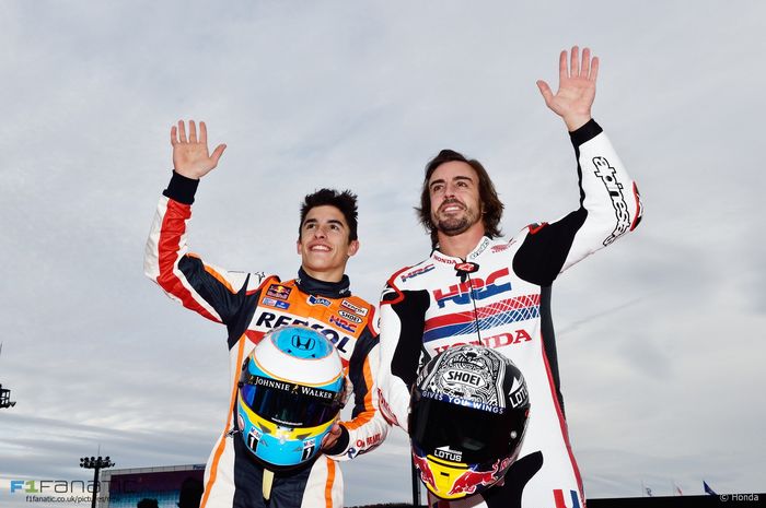 Marc Marquez dan Fernando Alonso ketika di acara Honda Thanks Day