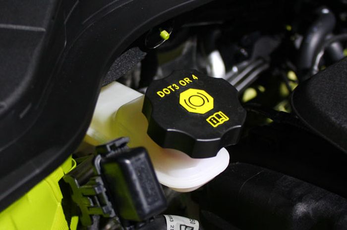 Cairan Mobil Ini Wajib Dicek Sebelum Pergi Mudik Lebaran