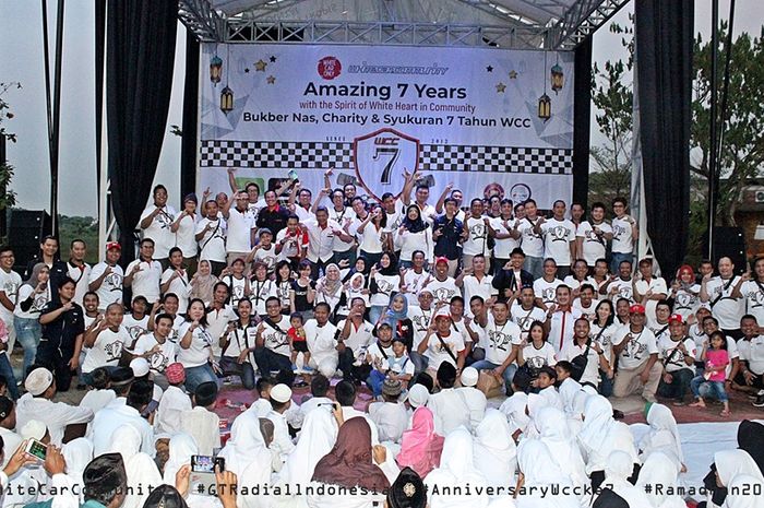 Rayakan ulang tahun Ke-7, WCC (White Car Community) gelar buka puasa bersama &amp; santunan Anak Yatim Piatu 