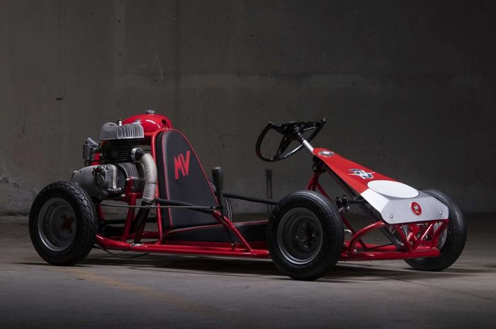 Mobil gokart bermesin MV Agusta