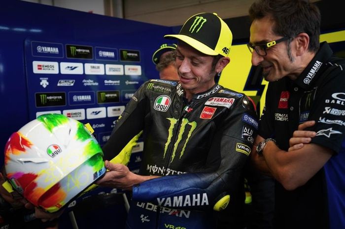 Valentino Rossi antusias dengan motif helm baru di MotoGP Italia 2019