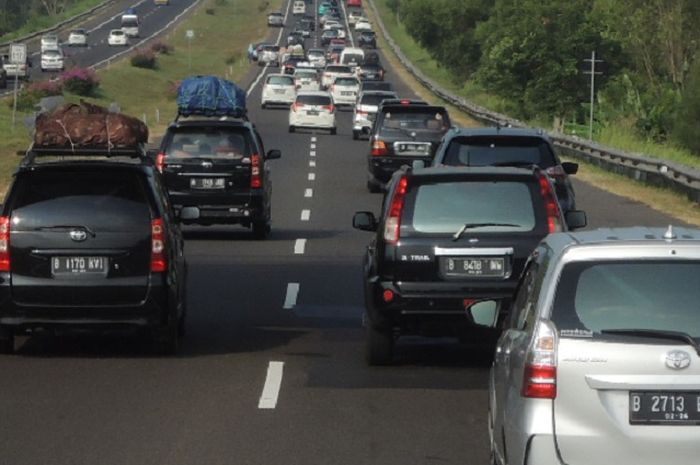 Ilustrasi pemudik balik ke kampung halaman