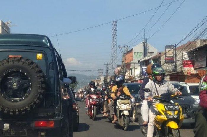 Ilustrasi kepadatan lalu lintas Kota Bandung