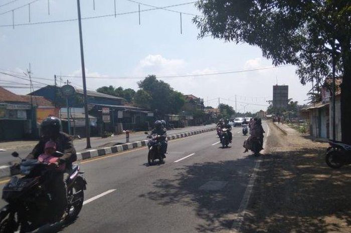 Suasana Jalur Pantura Kabupaten Indramayu, Rabu (5/6/2019). 