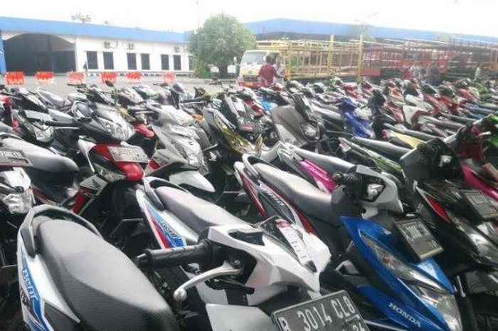 Kendaraan peserta Program Mudik Gratis