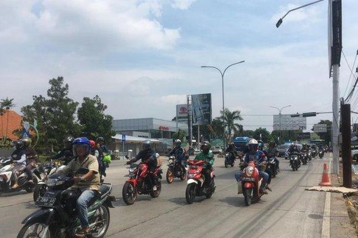 Pantauan arus balik di Demak yang didominasi oleh pesepeda motor