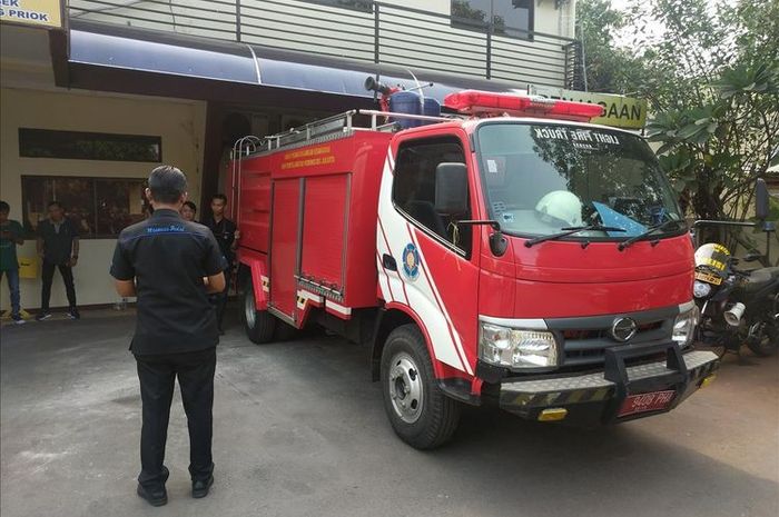 Mobil Damkar Suku Dinas Penanggulangan Kebakaran dan Penyelamatan Jakarta Utara yang Dicuri pada Kamis (13/6/2019) pagi.