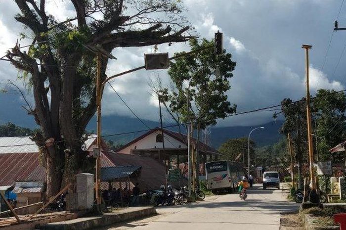 Kabupaten Mamasa Sulawesi Barat hanya punya satu Lampu APILL dan sudah rusak