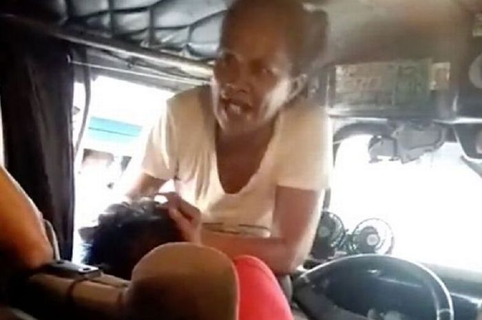Pengemudi bus di Manila, dilabrak istri saat narik bersama selingkuhannya