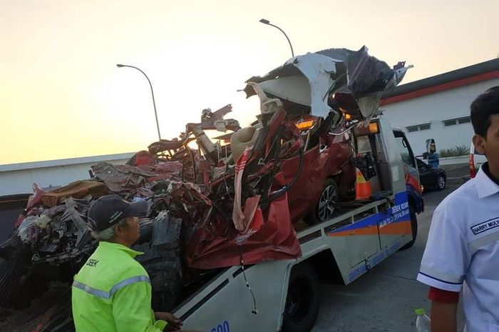 Kondisi Mitsubishii Xpander yang terlibat kecelakaan di Tol Cipali