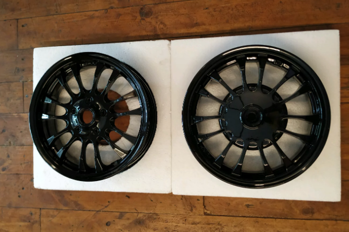 Pelek V-Rossi Tuscan untuk Vespa