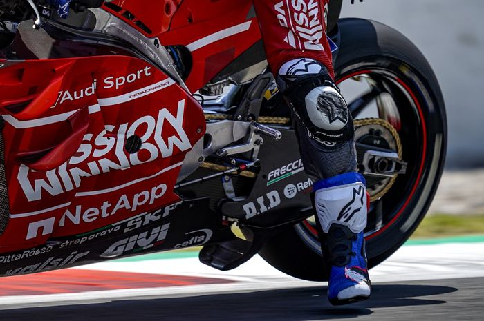 Perangkat spoiler swing arm Desmosedici GP19 yang sempat diprotes tim lain di awal MotoGP 2019