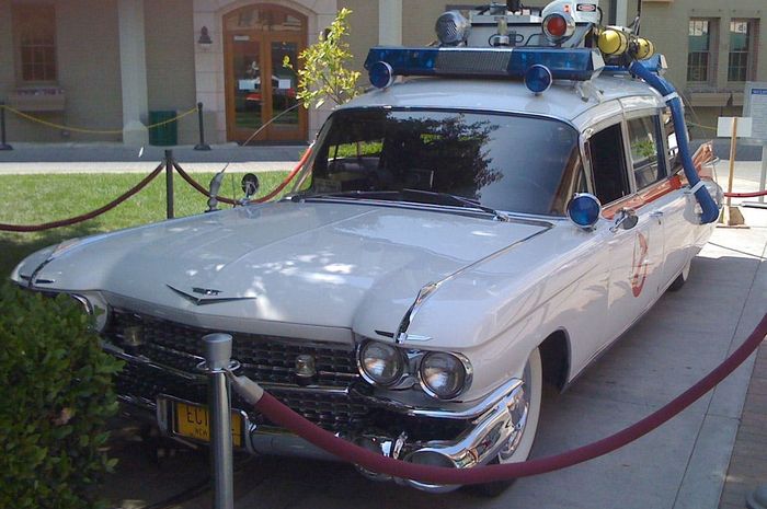 Mobil Cadillac Meteor Miller 1959 yang menjadi kendaraan Ghostbusters di filmnya