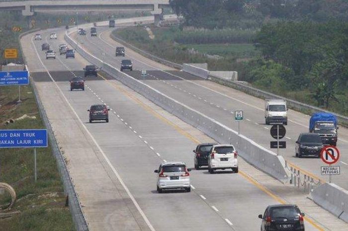 Jalan Tol Malang-Pandaan difoto di Kecamatan Singosari