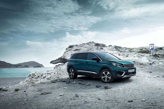 Peugeot 5008 dijual Rp 820 juta