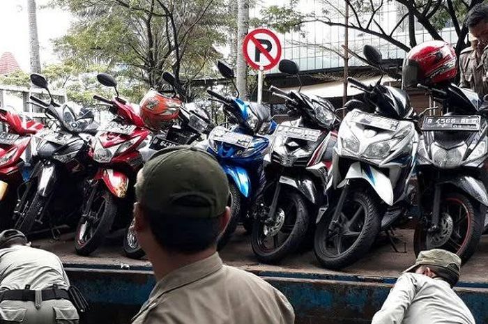 Ilustrasi penertiban parkir liar