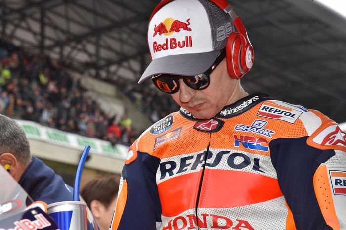 Jorge Lorenzo tak bisa bertarung di MotoGP Belanda usai alami keretakan tulang belakang