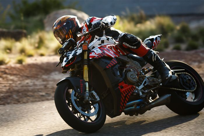 Ducati Streetfighter V4 prototype