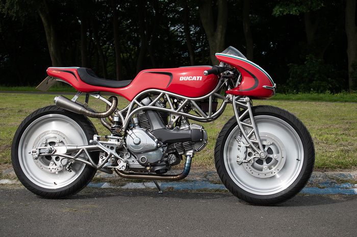 Modifikasi Ducati Monster 600 garapan Alonze Custom