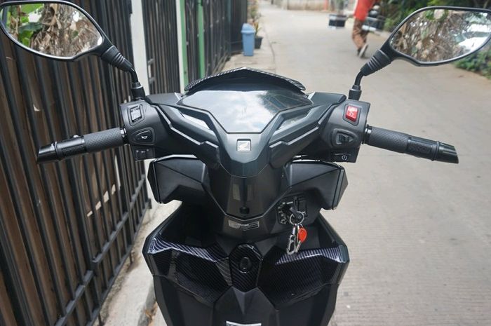 Spion Honda Click terpasang di Honda Vario 