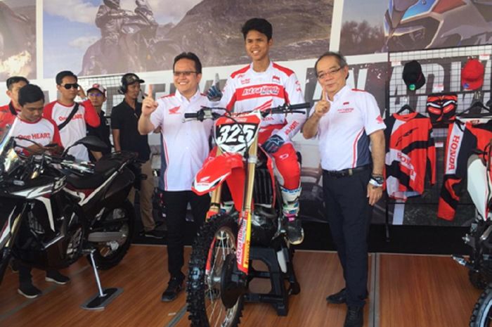 Thomas Wijaya, Delvintor Alfarizi dan Toshiyuki Inuma di MXGP Palembang 2019