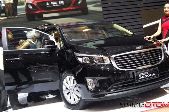 Ilustrasi. KIA Grand Sedona yang dipamerkan di ajang GIIAS 2016.