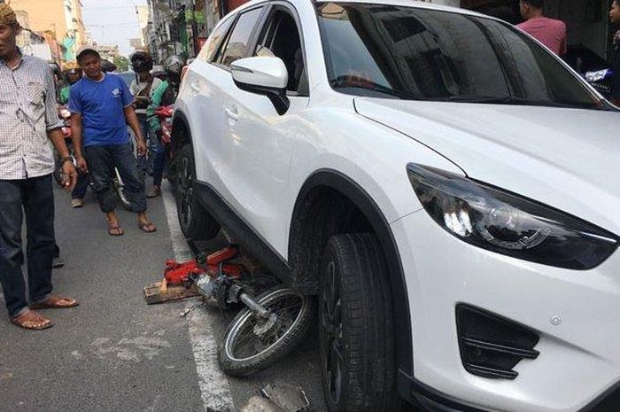 Mazda CX-5 Gilas dua motor di kota Medan