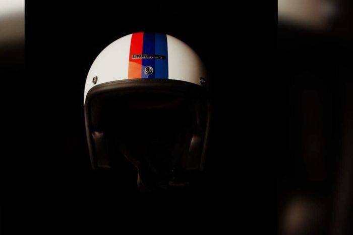 Ilustrasi rancangan helm Hidon bersama BMW.