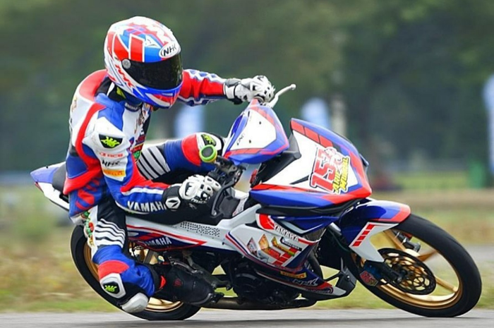 Arif Murizal saat membela Yamaha Suhandi Padang 88. 