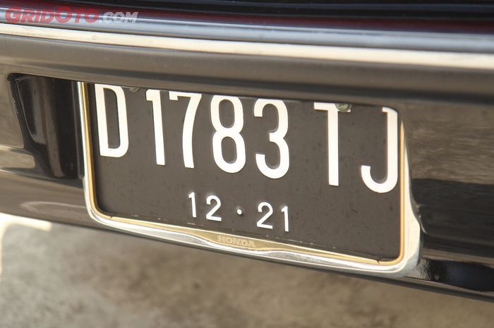 Ilustrasi pelat nomor