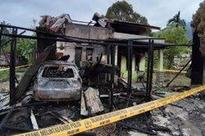 Rumah dan mobil Honda Mobilio Wartawan Serambi Indonesia diduga dibakar pihak misterius