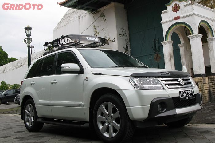 Suzuki Grand Vitara 2.4