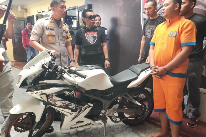 Tim Cobra Polres Lumajang tangkap lagi penjual motor STNK Only
