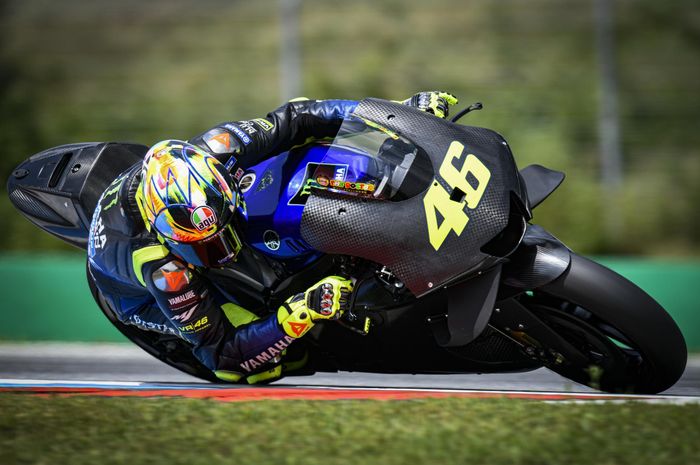 Valentino Rossi geber Yamaha YZR-M1 2020 di tes Brno 2019