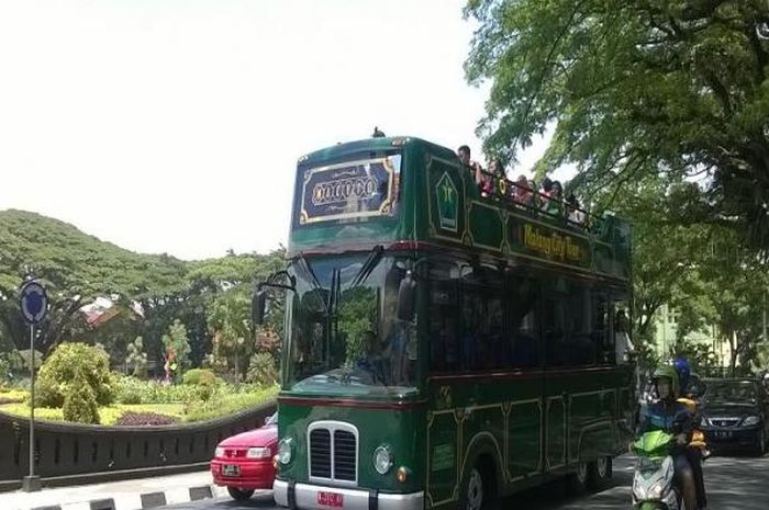 Bus Malang City Tour (Macito)