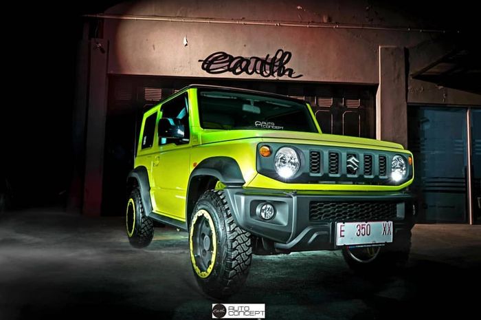Modifikasi Suzuki Jimny baru dengan pelek Jeep Style