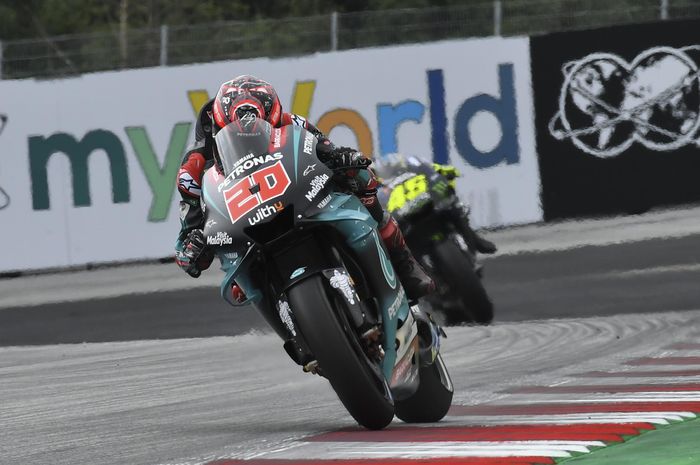 Fabio Quartararo berhasil finish di depan idolanya, Valentino Rossi di MotoGP Austria 2019