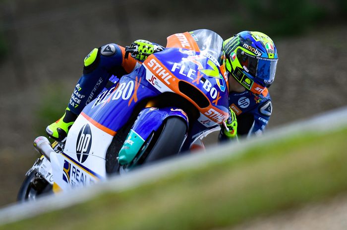 Lorenzo Baldassarri identik dengan warna idolanya yaitu Valentino Rossi