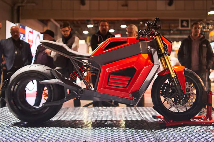 RMK E2 pakai pelek belakang hubless