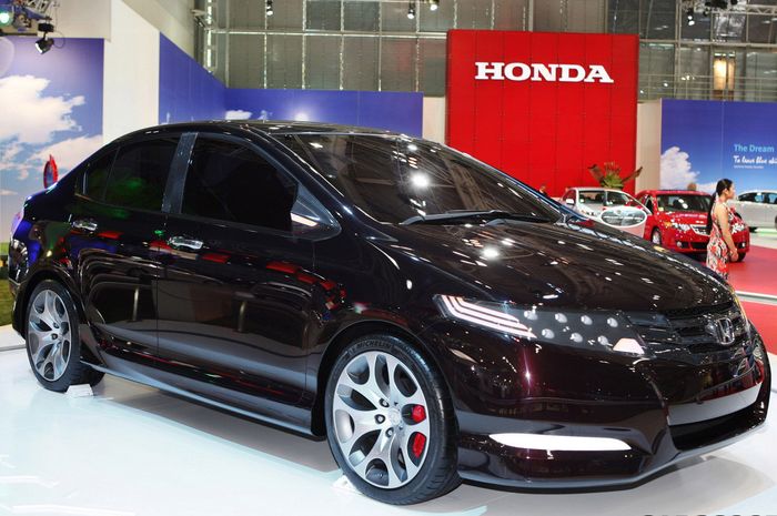 Honda City Concept dengan wajah futuristik