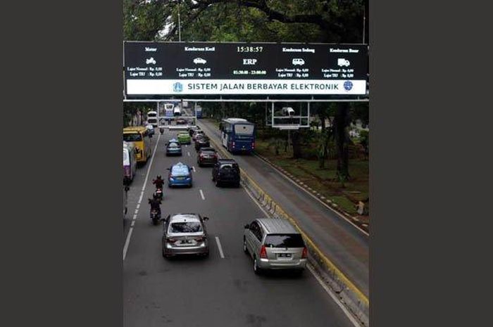 Jalan Medan Merdeka Barat, Jakarta lokasi dterapkannya kebijakan jalan berbayar