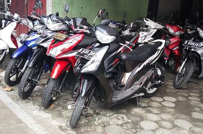 Ilustrasi motor matik bekas