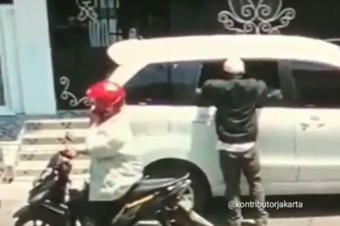 Dua pelaku maling modus pecah kaca mobil beraksi di siang bolong